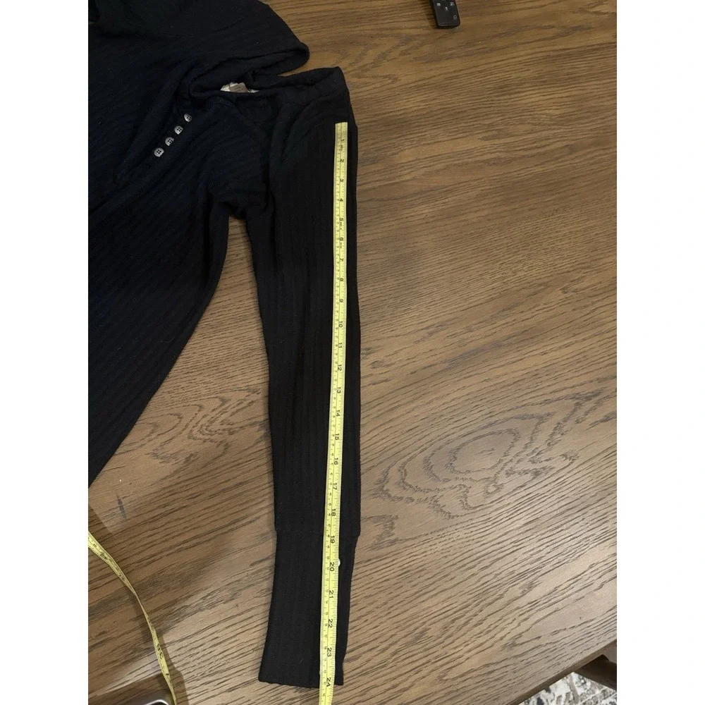 Chaser Thermal Waffle Knit Long Sleeve Henley Top Women's Small Black‎ Cozycore